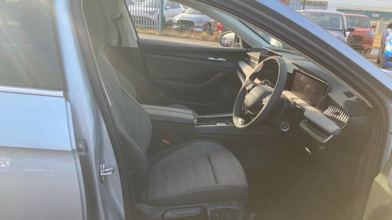 Skoda Superb 1.5 TSI e-TEC SE Technology 5dr DSG Petrol Estate